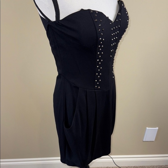Guess Strapless Black Mini Dress Studded Size 8 Pockets Punk Goth Clubbing - Picture 5 of 16